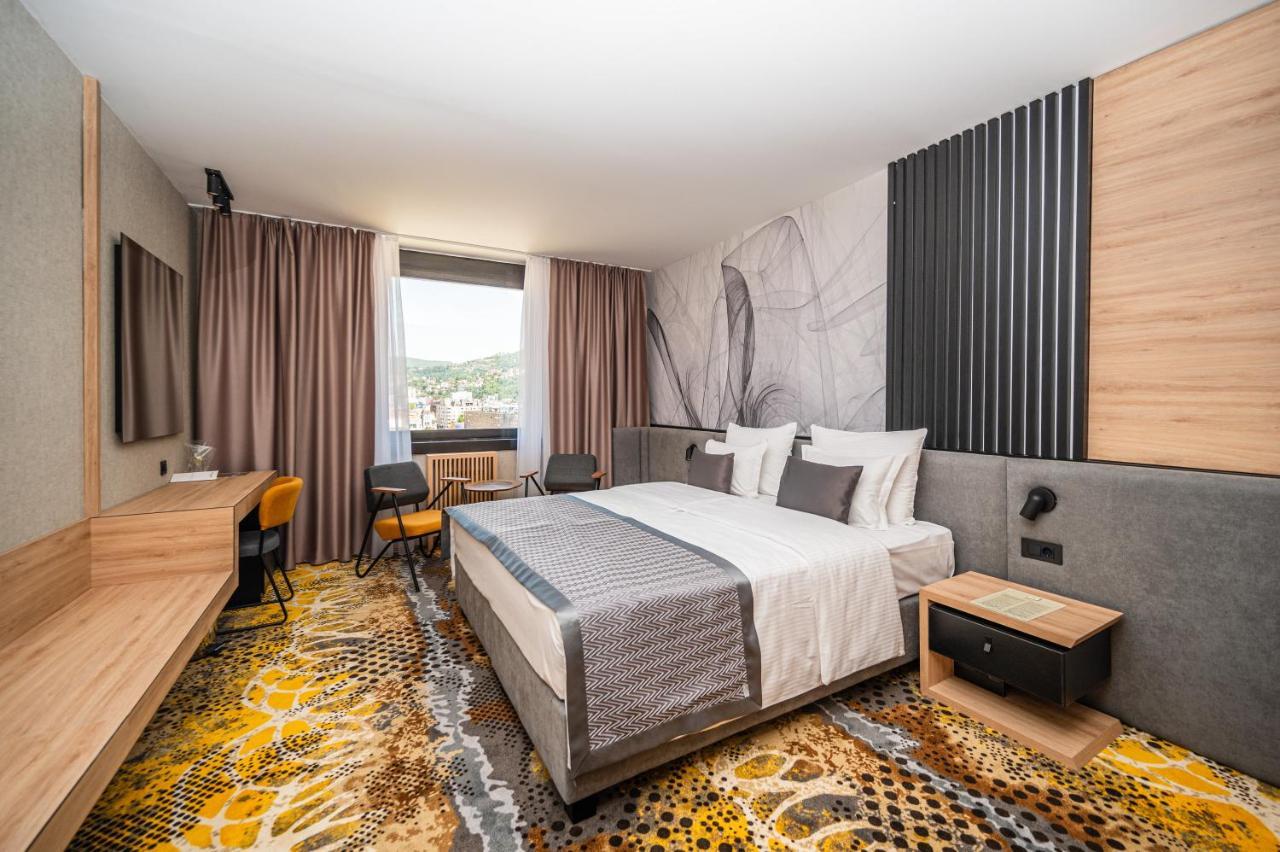 Hotel Holiday Сараєво Екстер'єр фото