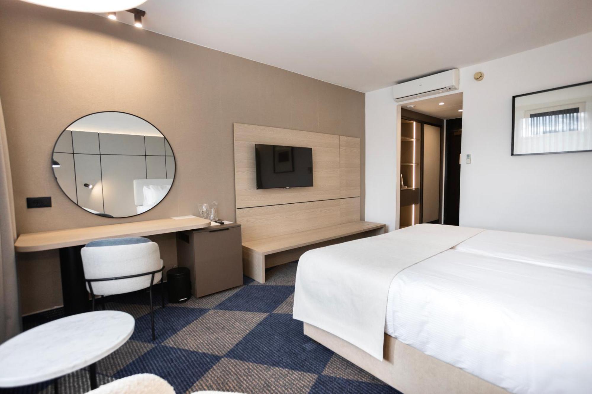 Hotel Holiday Сараєво Екстер'єр фото