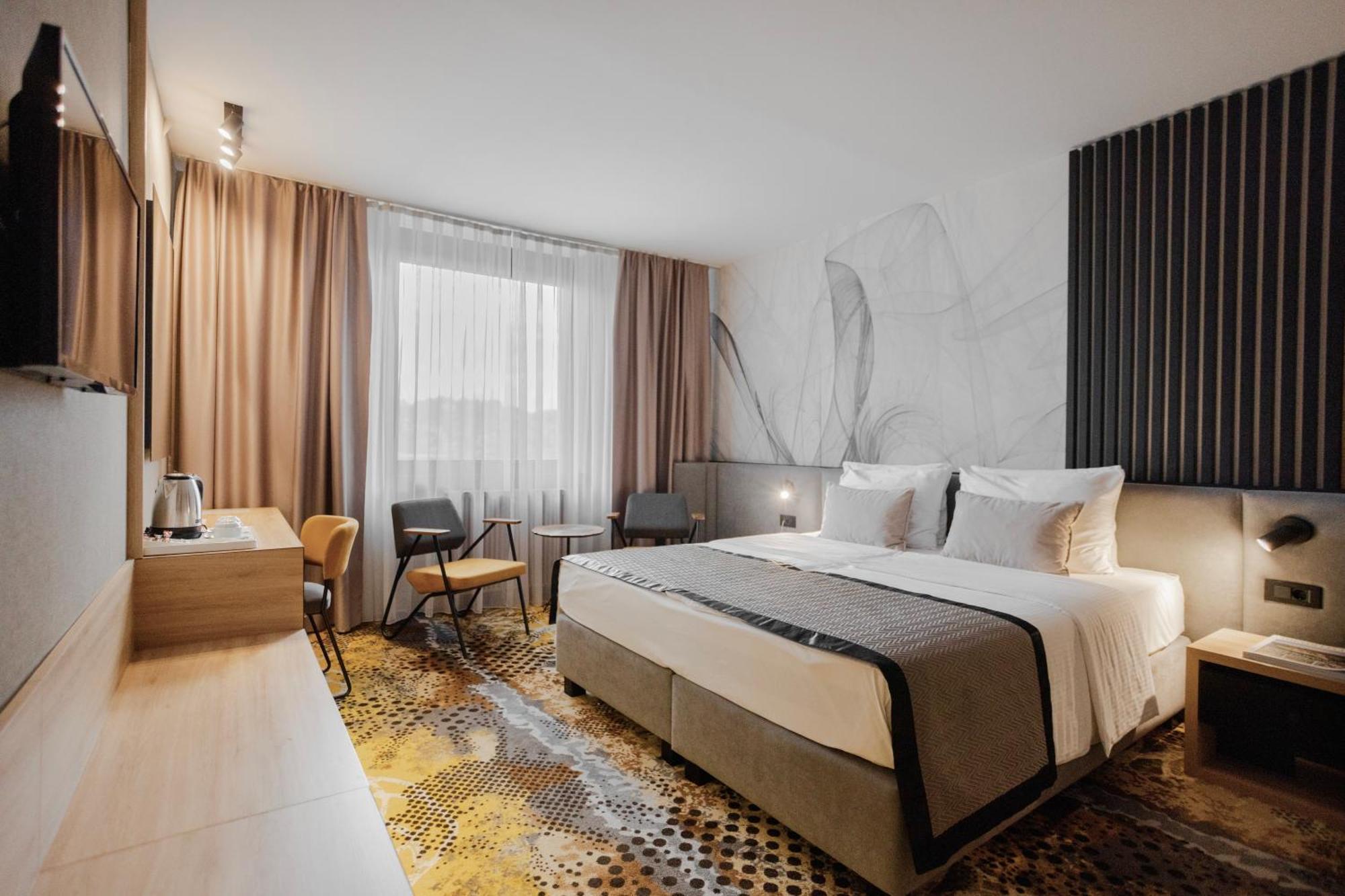 Hotel Holiday Сараєво Екстер'єр фото
